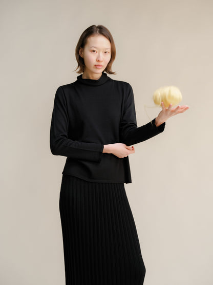 Extra Fine Merino Turtleneck product view 3